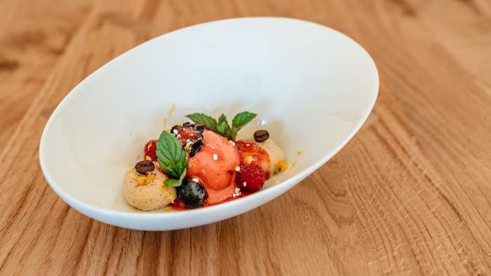 kulinarik-und-almgenuss-im-berggasthof-oberhauserhuette-suedtirol (1)