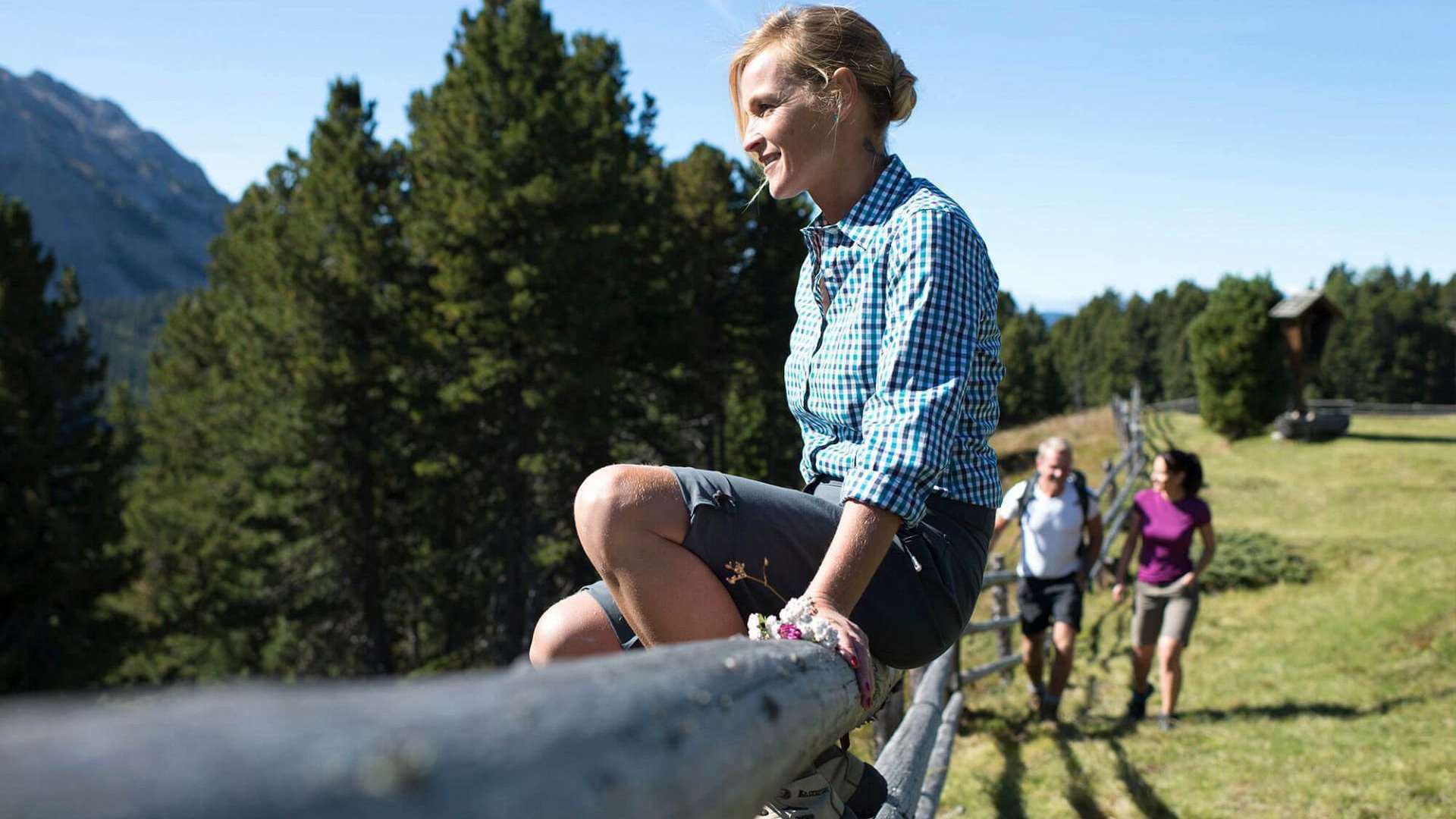 wandern-auf-der-rodenecker-alm-in-den-dolomiten
